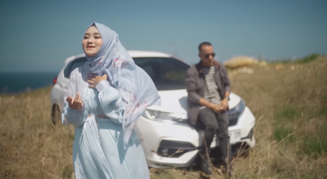 Cinta Luar Biasa - Andra Respati ft Gisma Wandira