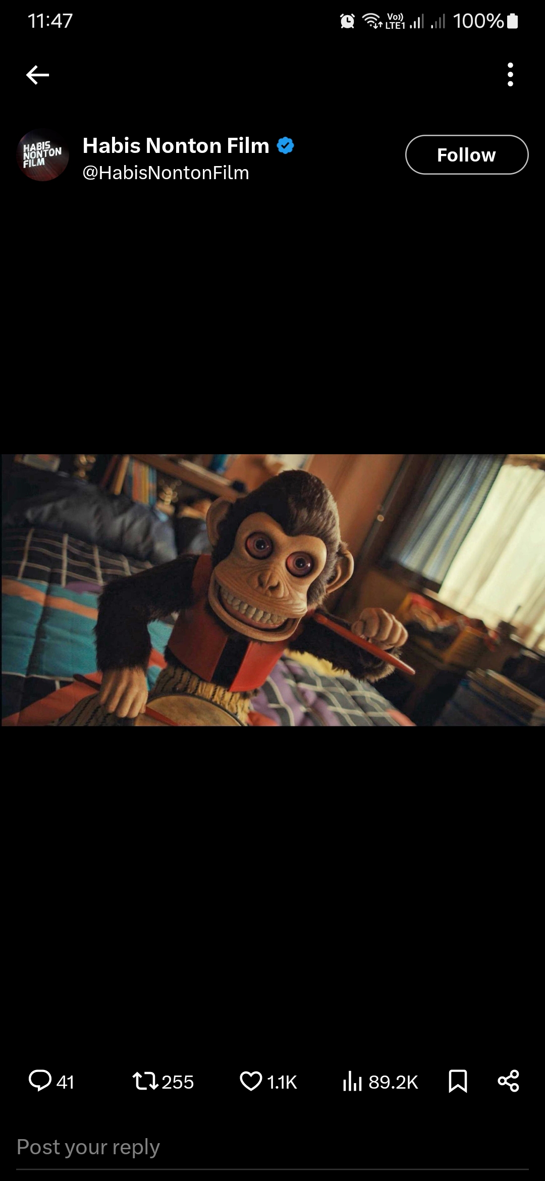 Wujud monyet terkutuk The Monkey. Foto: @HabisNontonFilm