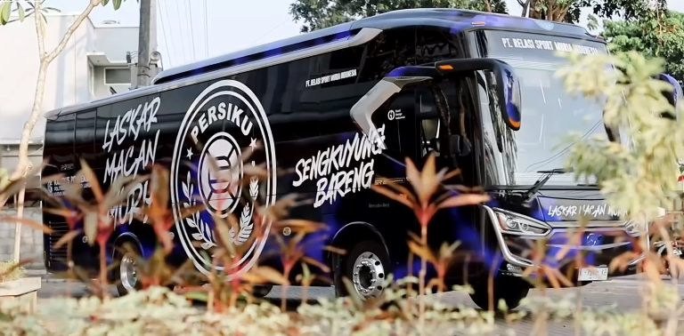 Bus Baru Persiku Kudus