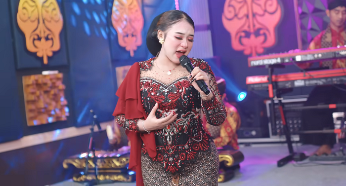 Niken Salindry - PUJANINGSIH - Kembar Campursari