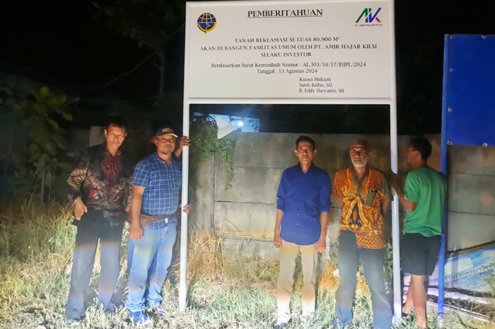 PEMBERITAHUAN: Pelaksanaan pembangunan fasilitas umum di pelabuhan Rembang Terminal Sluke.