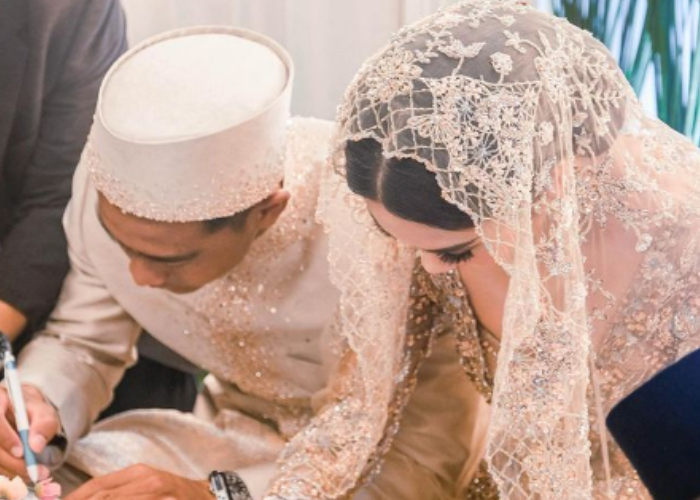 Foto pernikahan Pratama Arhan dan Azizah Salsha.