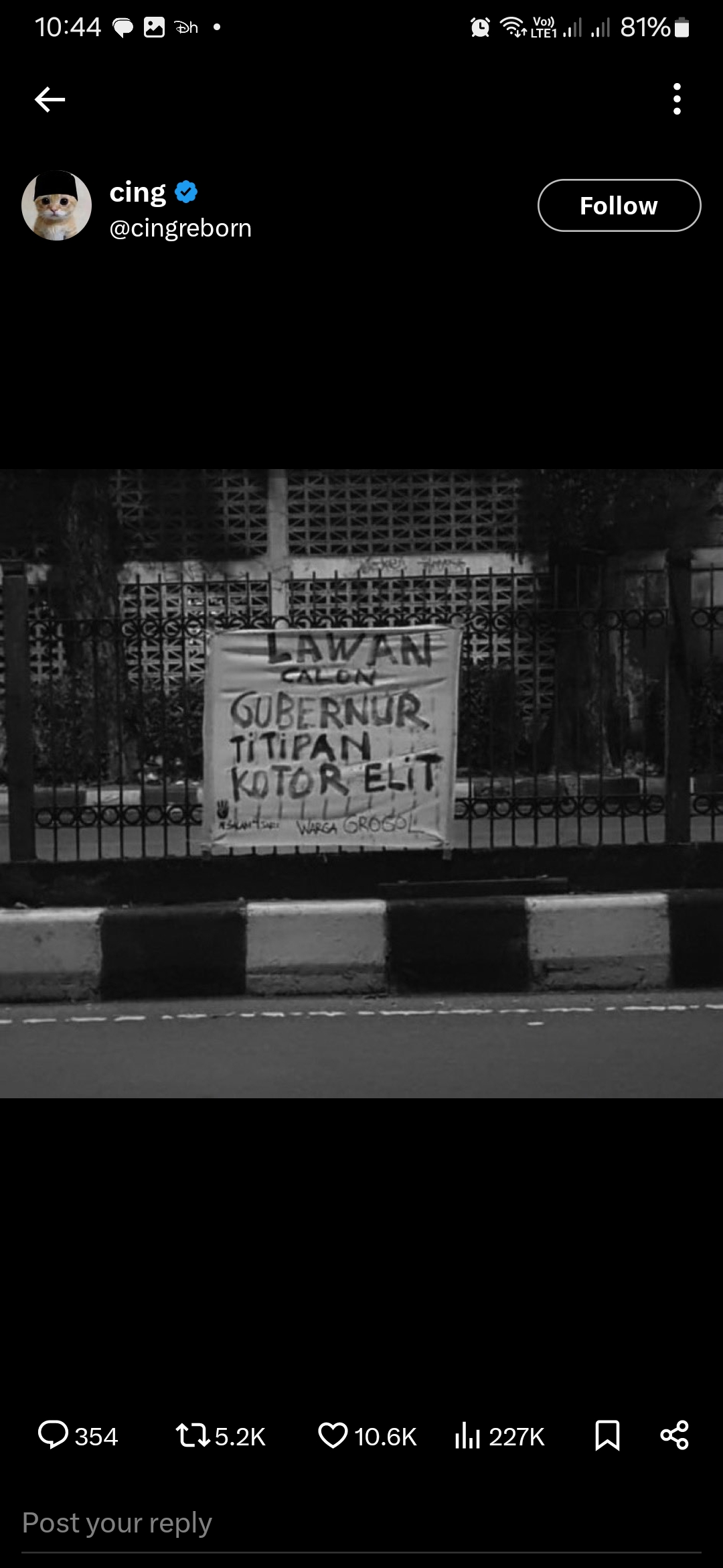 Salah satu gambar yang beredar di Twitter bersamaan dengan trending #KawalPutusanMK