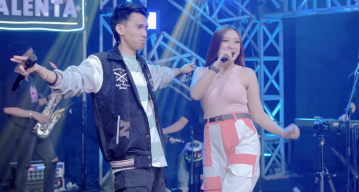 0:04 / 6:13   Shinta Arsinta feat Arya Galih - Saktenane 2