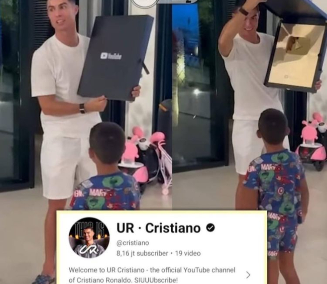 TUNJUKKAN: Cristiano Ronaldo mendapatkan Gold Play Button usai mendapat 1 juta subscriber dari akun YouTube yang baru ia buat.