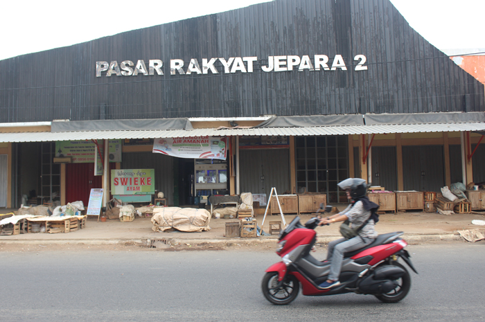 TAMPAK DEPAN: Kondisi Pasar Rakyat Jepara 2 yang butuh sentuhan perbaikan kemarin.