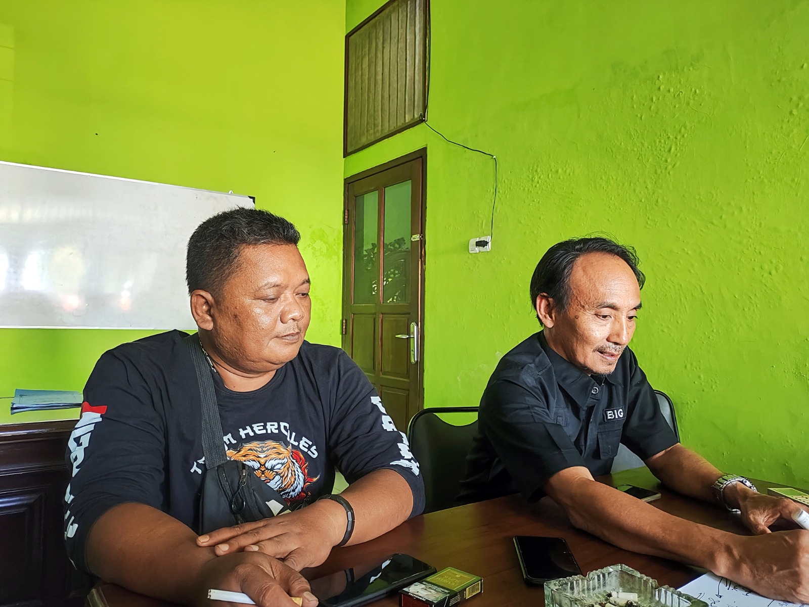 ADA SALAH PAHAM: Ketua KONI Kudus Sulistiyanto memberikan penjelasan terkait polemic uang saku atlet.