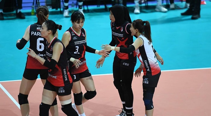 Smash Petir Megawati ketika Red Sparks tertinggal 16-18 dari Kanoa Lauleas.