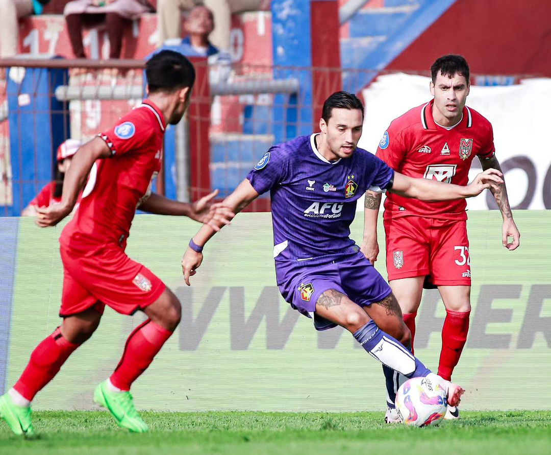 GOCEK: Persik Kediri akan bertamu ke kandang Barito Putera dalam laga lanjutan Liga 1 2024/2025. (@persikfcofficial)