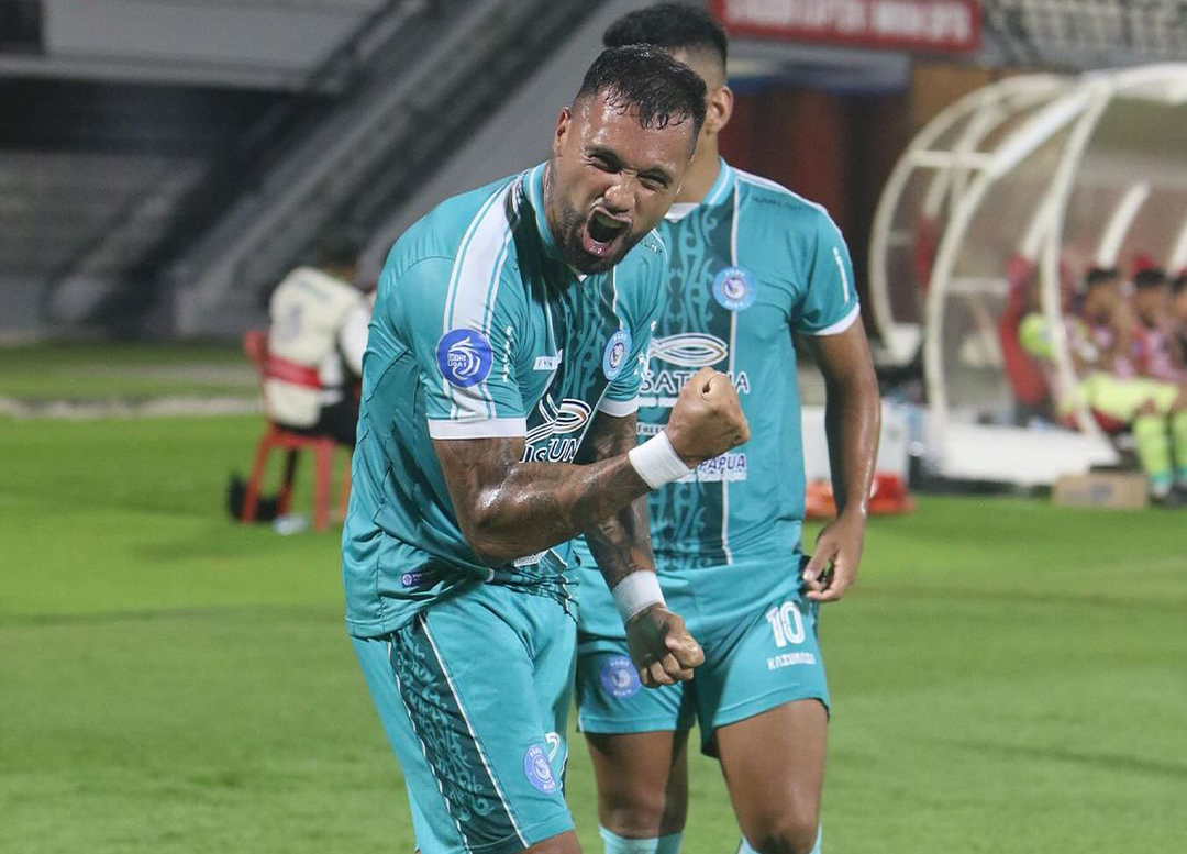 SEMANGAT: PSBS Biak siap menyambut tamunya Madura United dalam laaga lanjutan Liga 1 2024/2025. (@psbsofficial)