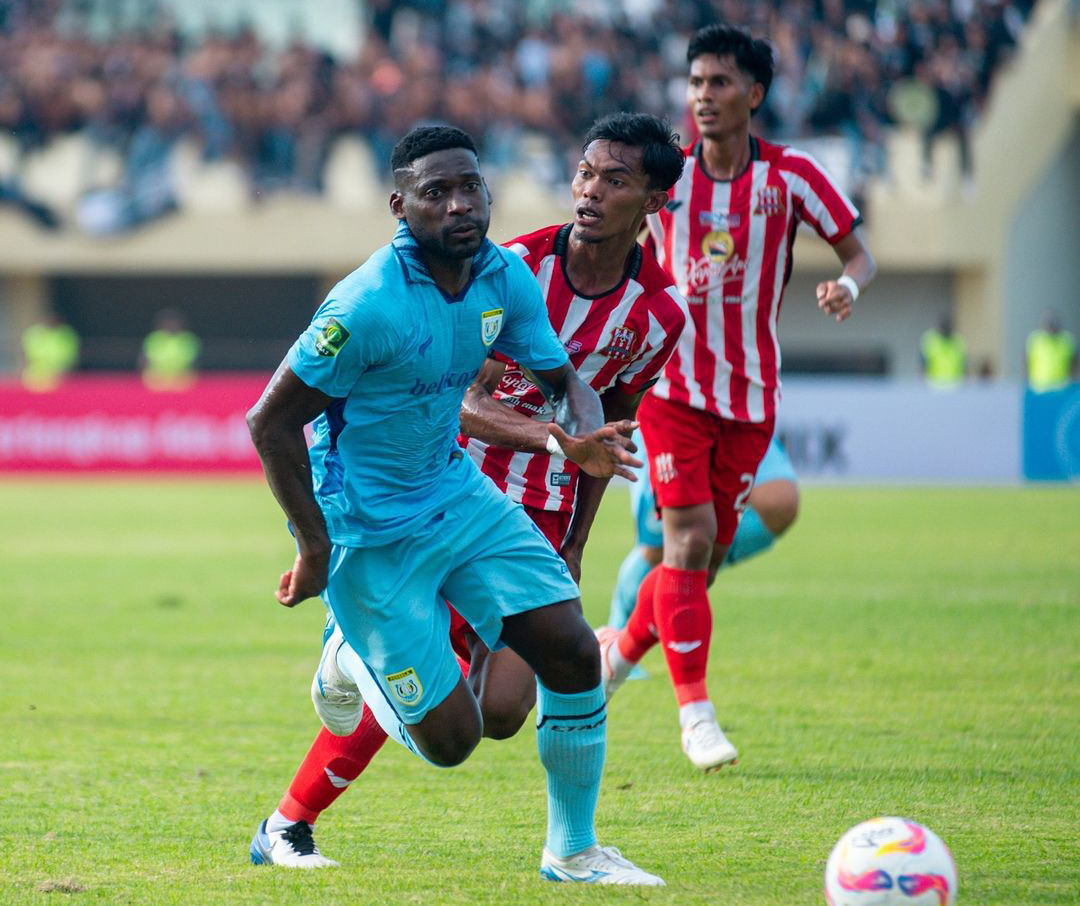 LASKAR JOKO TINGKIR: Persela Lamongan akan bertamu ke kandang Persewar Waropen dalam laga lanjutan Liga 2 2024/2025. (@persela)