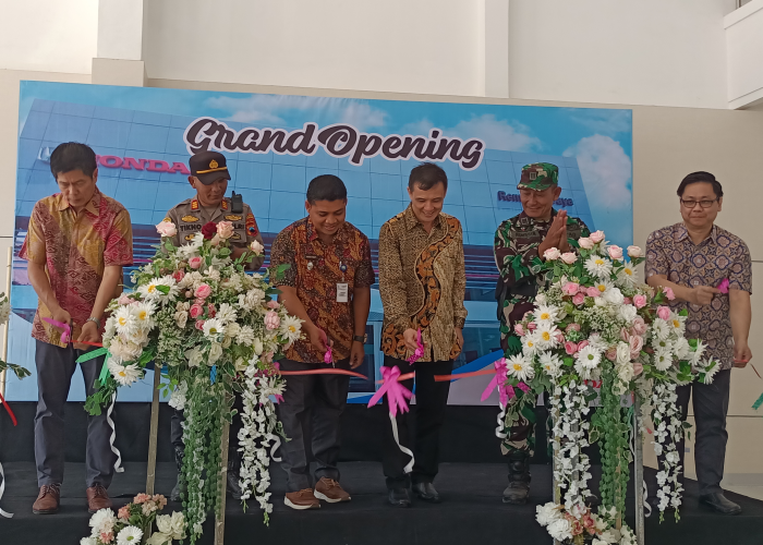 GRAND OPENING: Dealer Honda Rembang Jaya resmi hadir di Jalan Diponegoro nomor 89 Rembang.