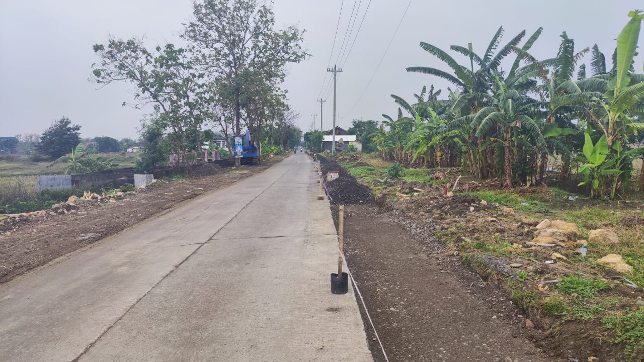 DIPERLEBAR: Dinas PUPR Grobogan melakukan rehabilitasi jalan Penawangan-Truko baru-baru ini.