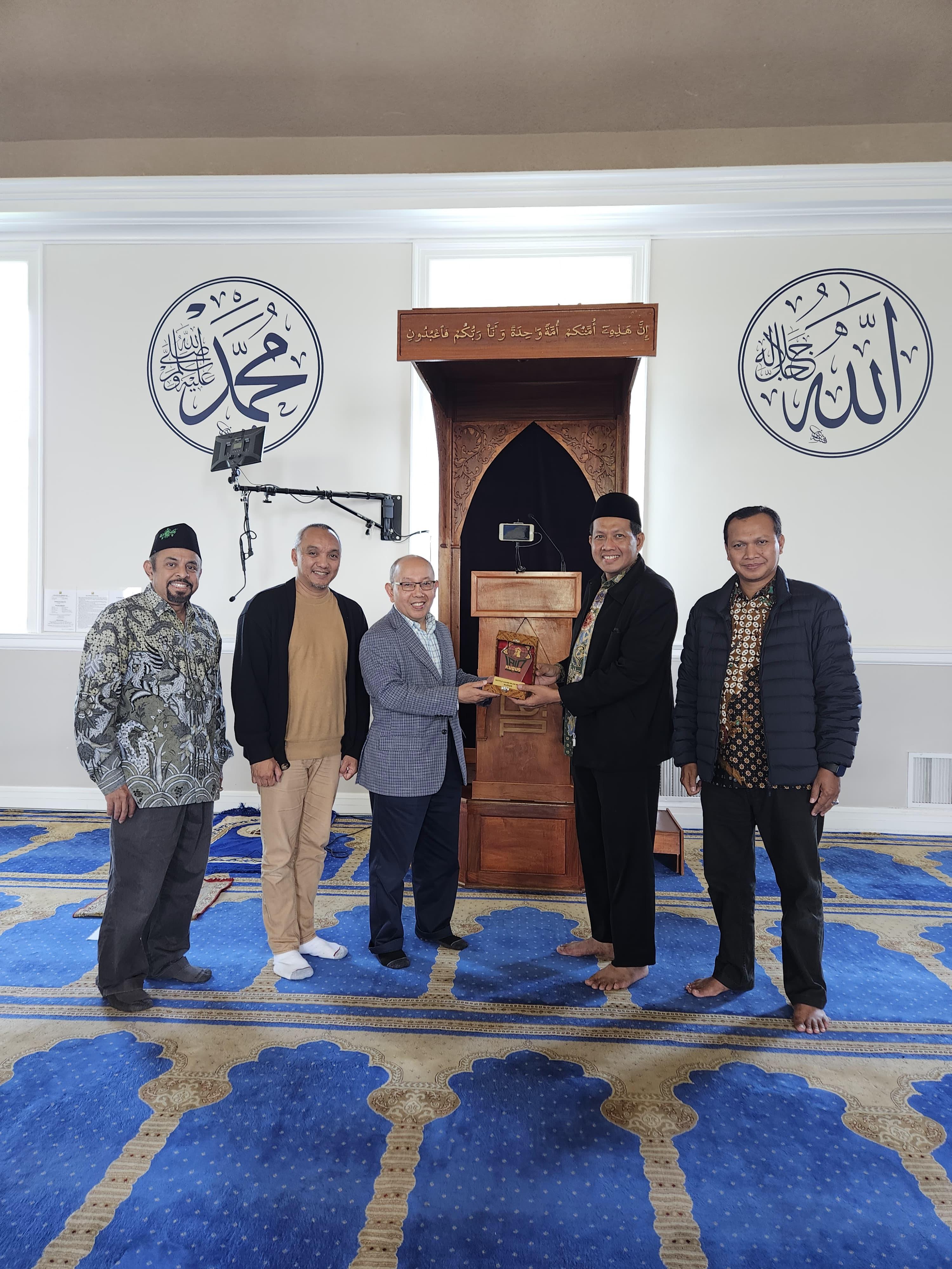 Delegasi IAIN Kudus juga bertemu dan membahas potensi kerjasama dengan pihak pengurus Indonesian Muslim Association in America (IMAAM) yang telah berdiri sejak tahun 1993 di Washington DC, AS.