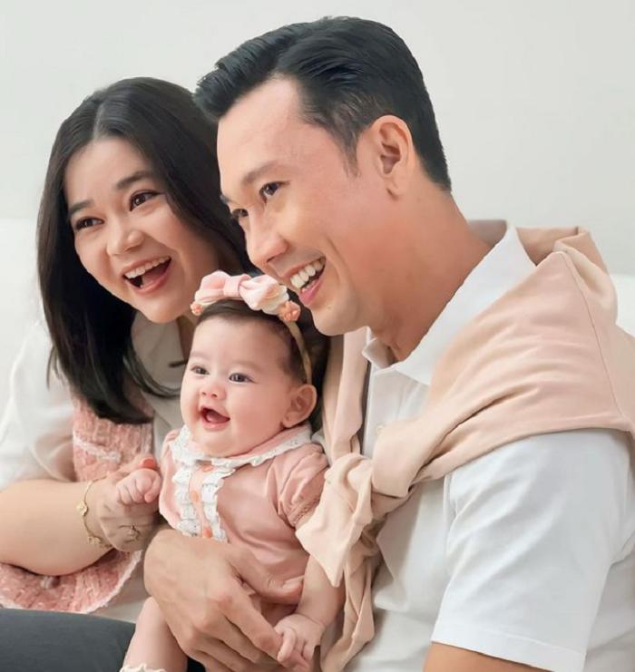 Denny Sumargo bersama Baby Biel dan Istrinya (IG Denny Sumargo)