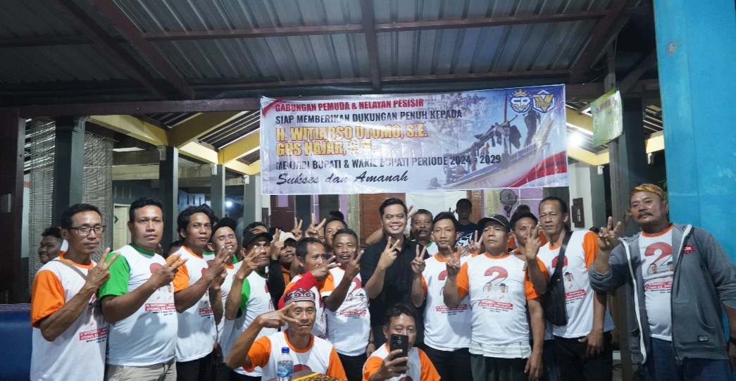 DUKUNG: Gabungan pemuda dan nelayan pesisir Kabupaten Jepara menyatakan dukungan penuh mereka untuk Pasangan Calon (Paslon) Bupati dan Wakil Bupati Jepara Mas Wiwit dan Gus Hajar.