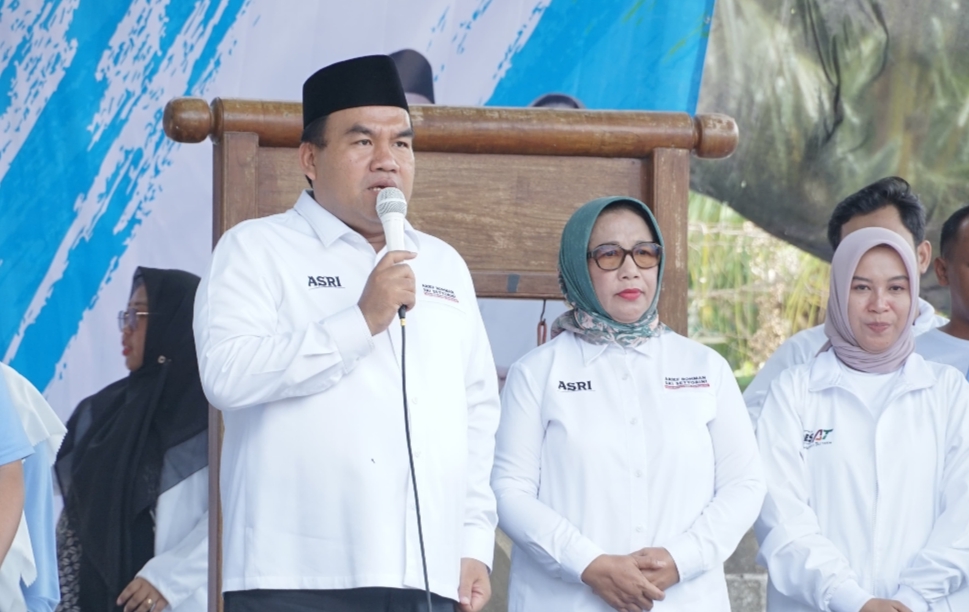 UNGGUL: Elektabilitas pasnagn Arief Rohman-Sri Setyorini tembus 76,1 persen jelang Pilkada Blora 2024.