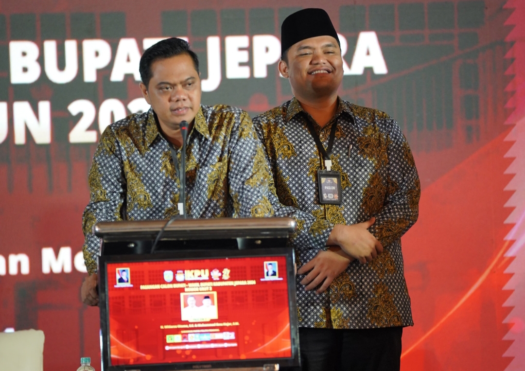 OPTIMIS: Calon Bupati dan Wakil Bupati Jepara nomor urut dua, Witiarso Utomo-Muhammad Ibnu Hajar optimistis jadikan infrastruktur jalan di Kota Ukir 100 persen mulus dalam waktu 3 tahun.