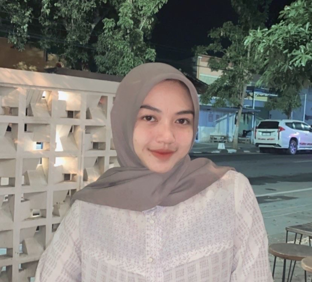 Dwi Janu Setyani.