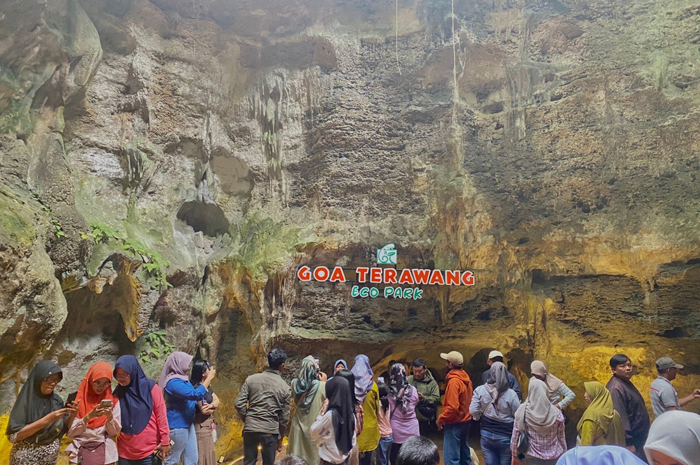 SPOT WISATA: Wisatawan banyak berkunjung di Goa Terawang dengan konsep baru akhir-akhir ini.