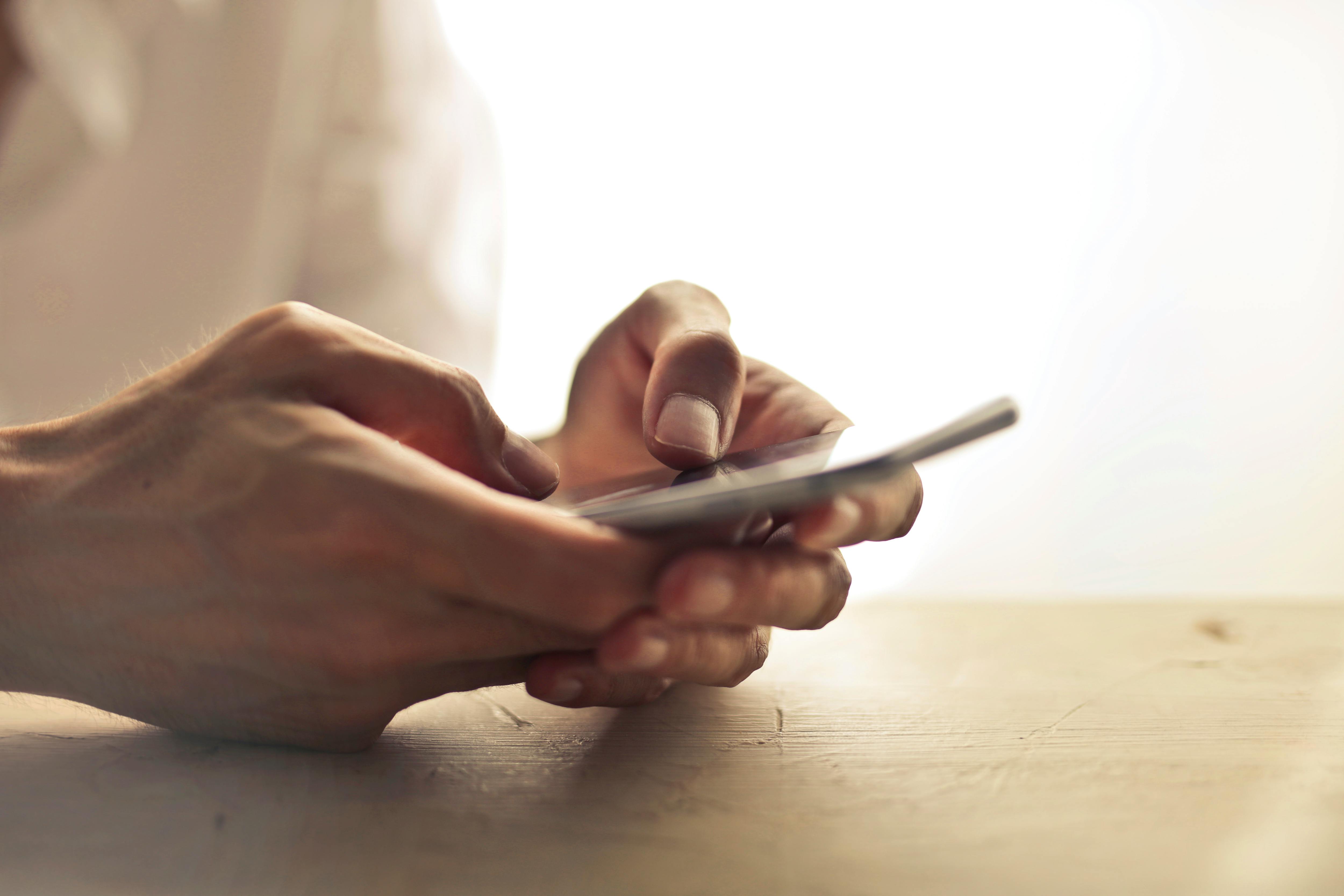 Ilustrasi smartphone (Foto : Adrienn/Pexels)