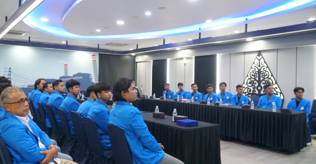 KUNJUNGAN: PLN UIK Tanjung Jati B menyambut kunjungan mahasiswa Fakultas Teknik dan Ilmu Komputer Universitas Muhammadiyah Semarang (Unimus) baru-baru ini.