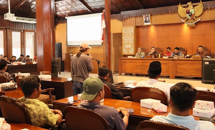 TERBUKA: DPRD Kabupaten Blora saat menerima audiensi dari warga  Dukuh Kalisoko Desa Karanganyar, Kecamatan Todanan.