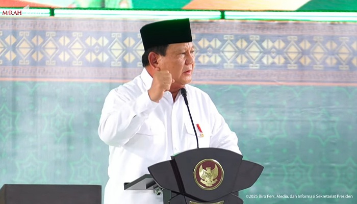 Presiden Prabowo dalam acara Kongres XVIII Muslimat NU, di Surabaya, Senin (10/2/2025) (Foto : Dok. Biro Pers, Media, dan Informasi Sekretariat Presiden / Tangkapan layar Youtube Sekretariat Presiden)