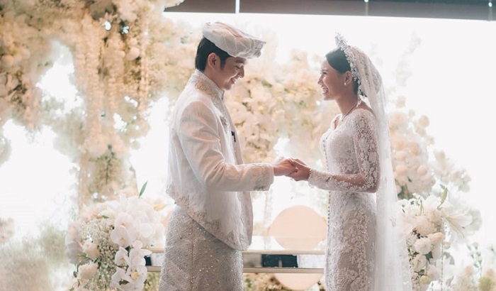 Momen Pernikahan Angga Yunanda dan Shenina Cinnamon