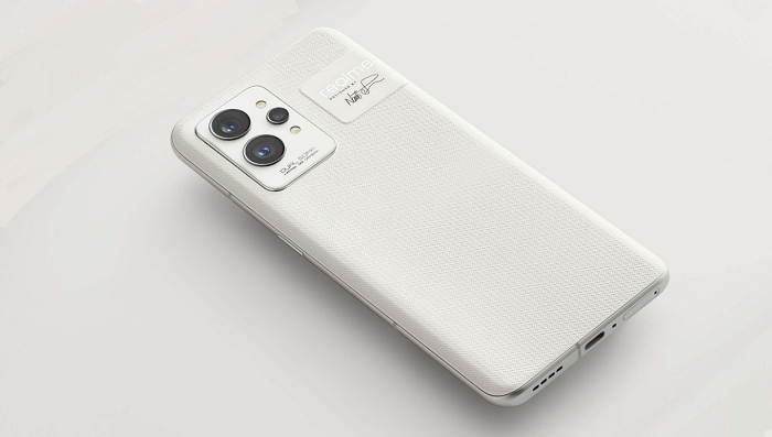 penampakan dari smartphone Realme GT 2 Pro