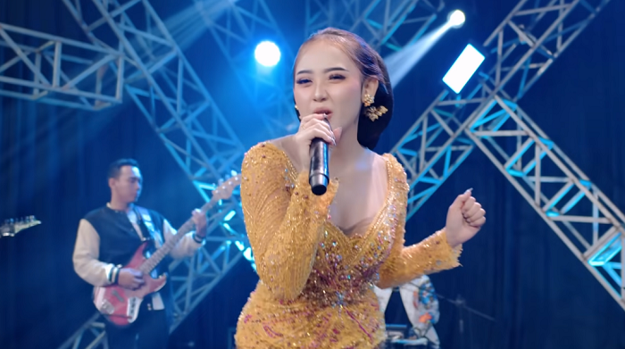 Silvy Kumalasari - Rasah Bali (Official Music Video)/Youtube Berkah Talenta