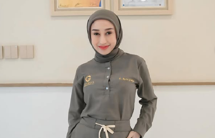 Sosok dr Reza Gladys yang sedang berseteru dengan Nikita Mirzani