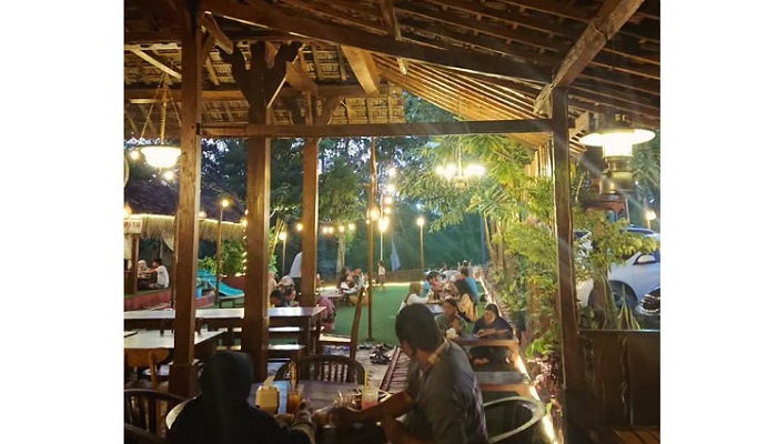 Waroeng Mbok Tin Kajar (Foto : Tangkapan layar unggahan IG @waroengmboktin.kajar)