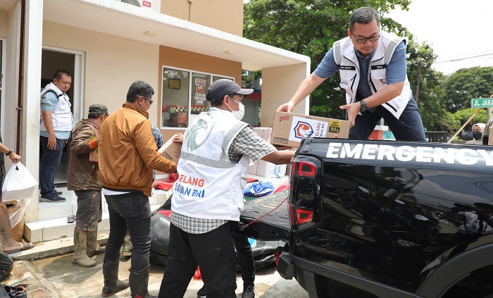 BRI Peduli memberikan bantuan pada masyarakat yang terkena Bencana