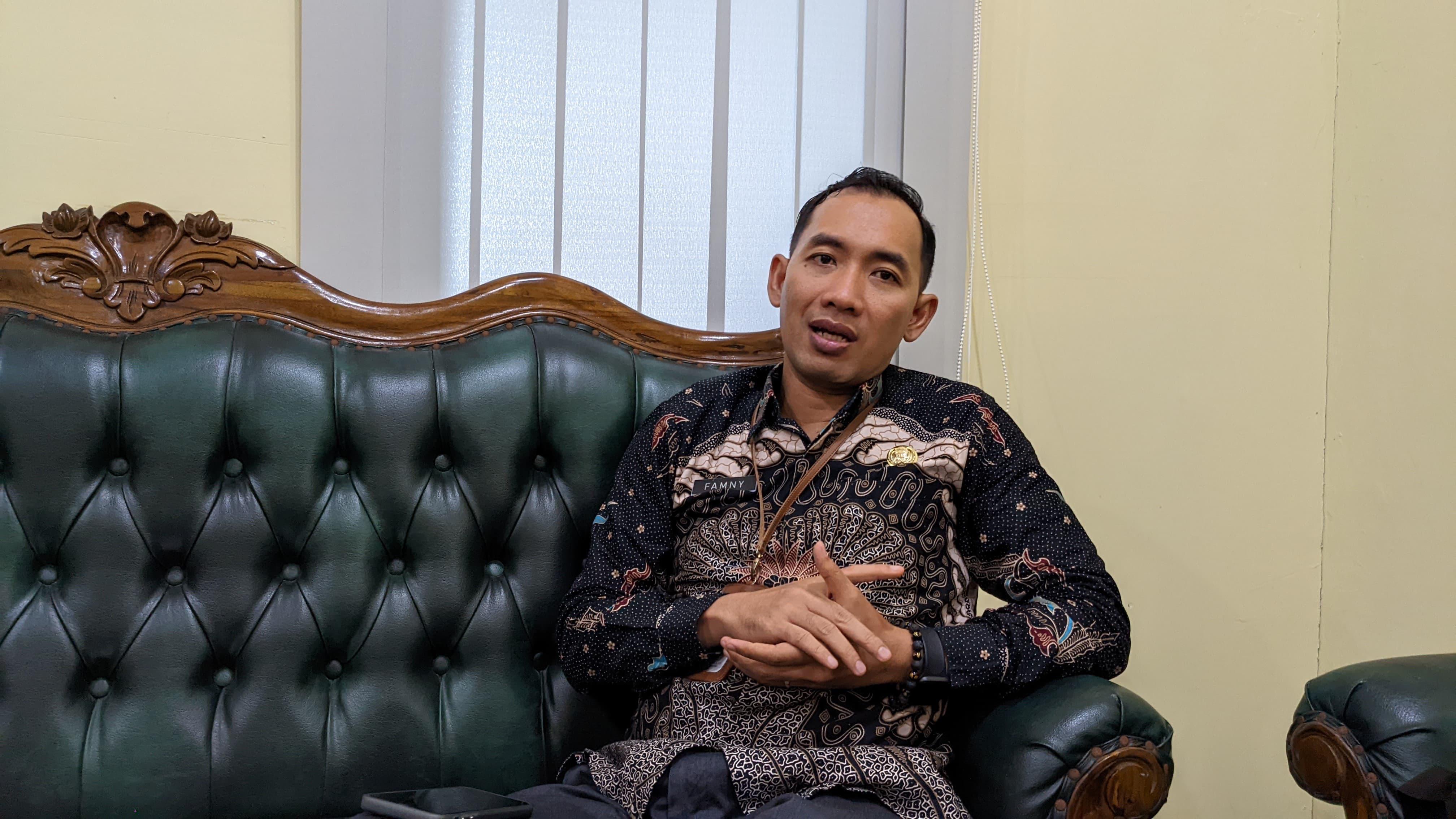 KOPERASI: Kepala Dinas PMD Kudus, Famny Dwi Arfana saat menjadi narasumber terkait rencana pembentukan Koperasi Desa Merah Putih, belum lama ini.