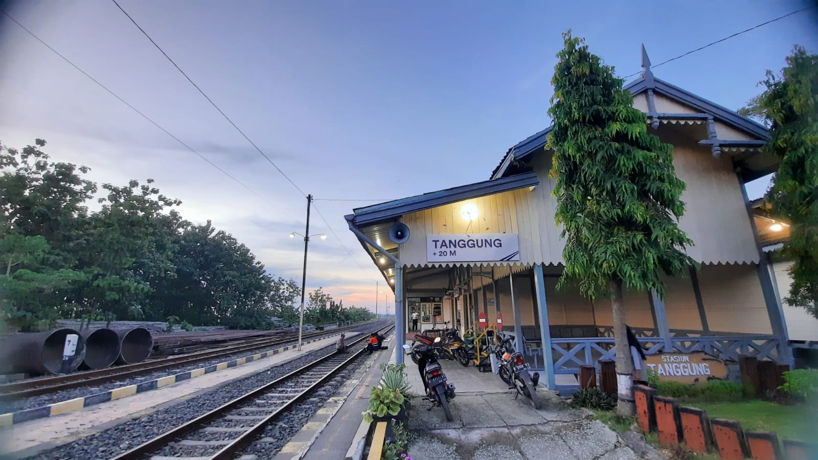STASIUN: Gaya arsitektur bangunan Stasiun Tanggung di Kecamatan Tanggungharjo yang diusulkan cagar budaya.