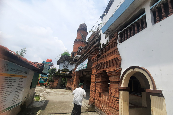 KOKOH: Masjid Baiturrahman Menduran, Kecamatan Brati, yang tampak dari susunan batu-bata terlihat kokoh dan megah.