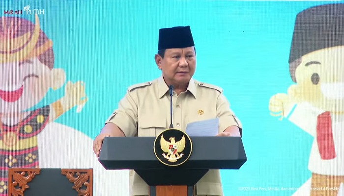 Presiden Prabowo di acara bertajuk "Bersama Jaga Anak Indonesia, Digital Aman Bangsa Hebat" di Istana Merdeka, Jakarta, Jumat (28/3/2025). (Tangkapan layar unggahan Youtube Sekretariat Presiden)