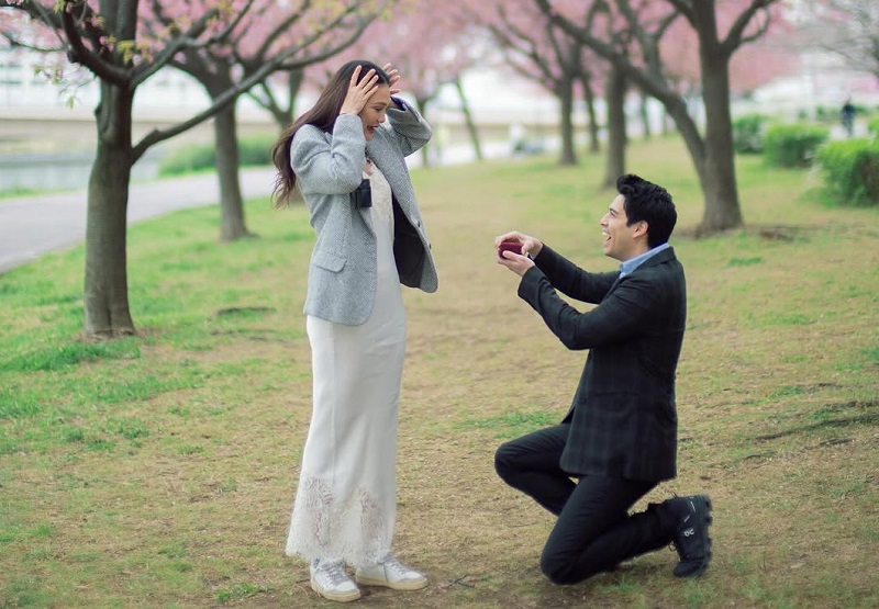 Luna Maya umumkan bertunangan dengan Maxime Bouttier