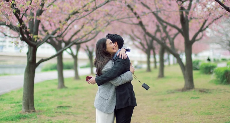 Luna Maya umumkan bertunangan dengan Maxime Bouttier
