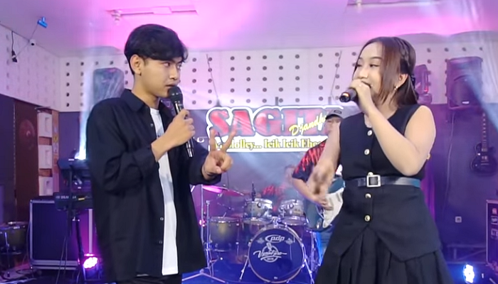 Diva Hani feat Bimo Sagita