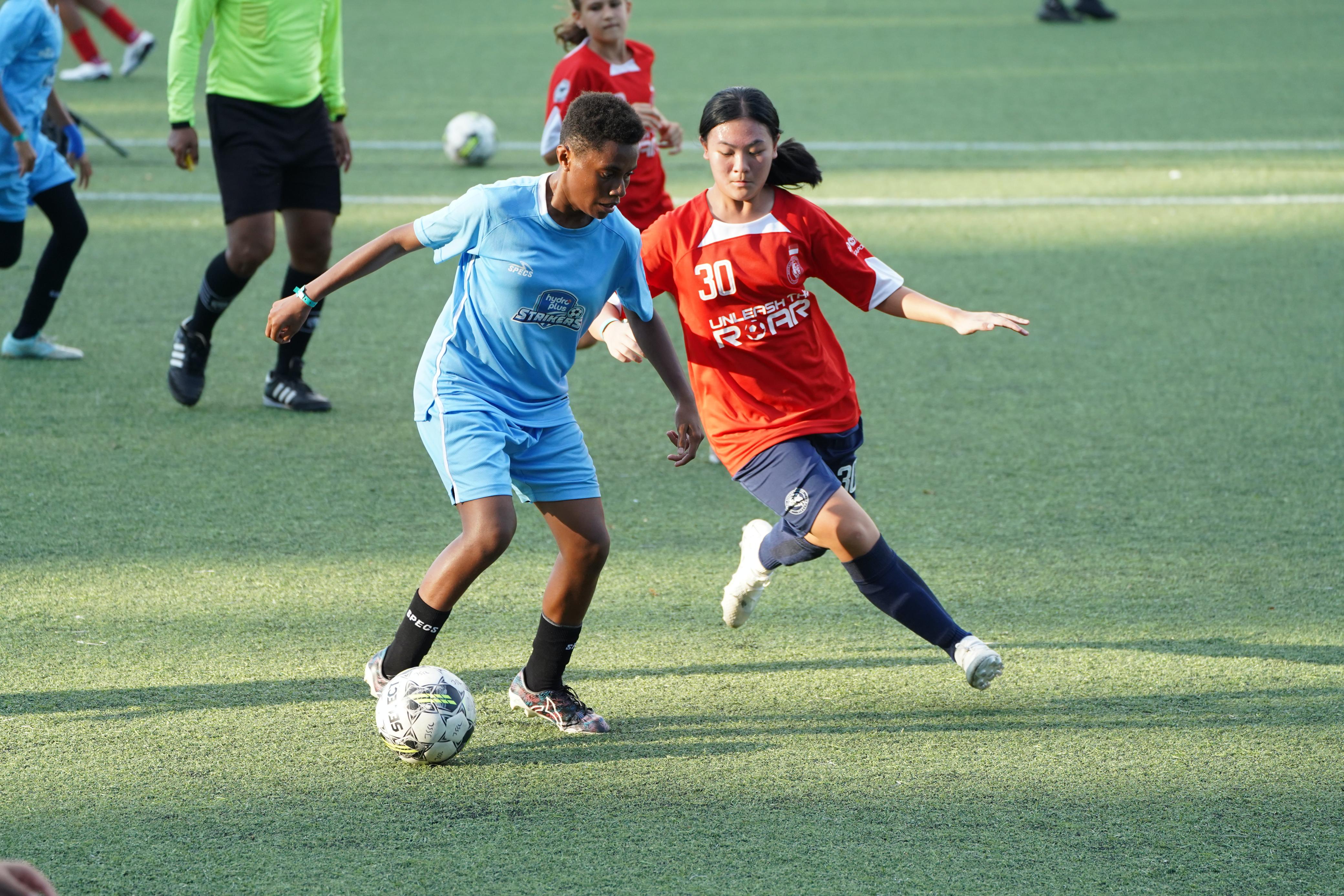 TAJAM: Kesya A. M. Nian, Ujung Tombak HydroPlus Strikers, Cetak 5 Gol di Hari Perdana JSSL Singapore 7&rsquo;s