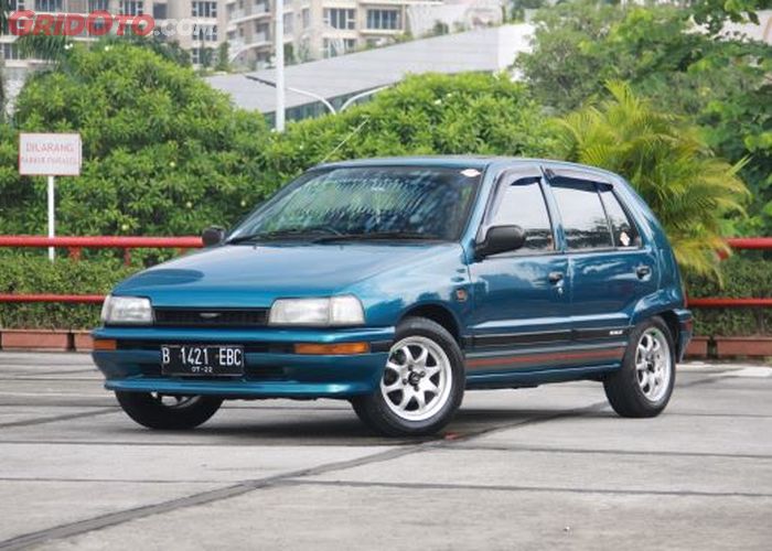 Daihatsu Charade Classy