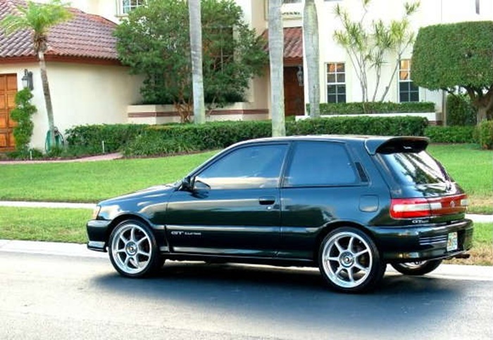Toyota Starlet