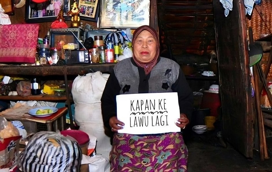 Mbok Yem, Pemilik Warung di Puncak Lawu (X: @IndoPopBase)