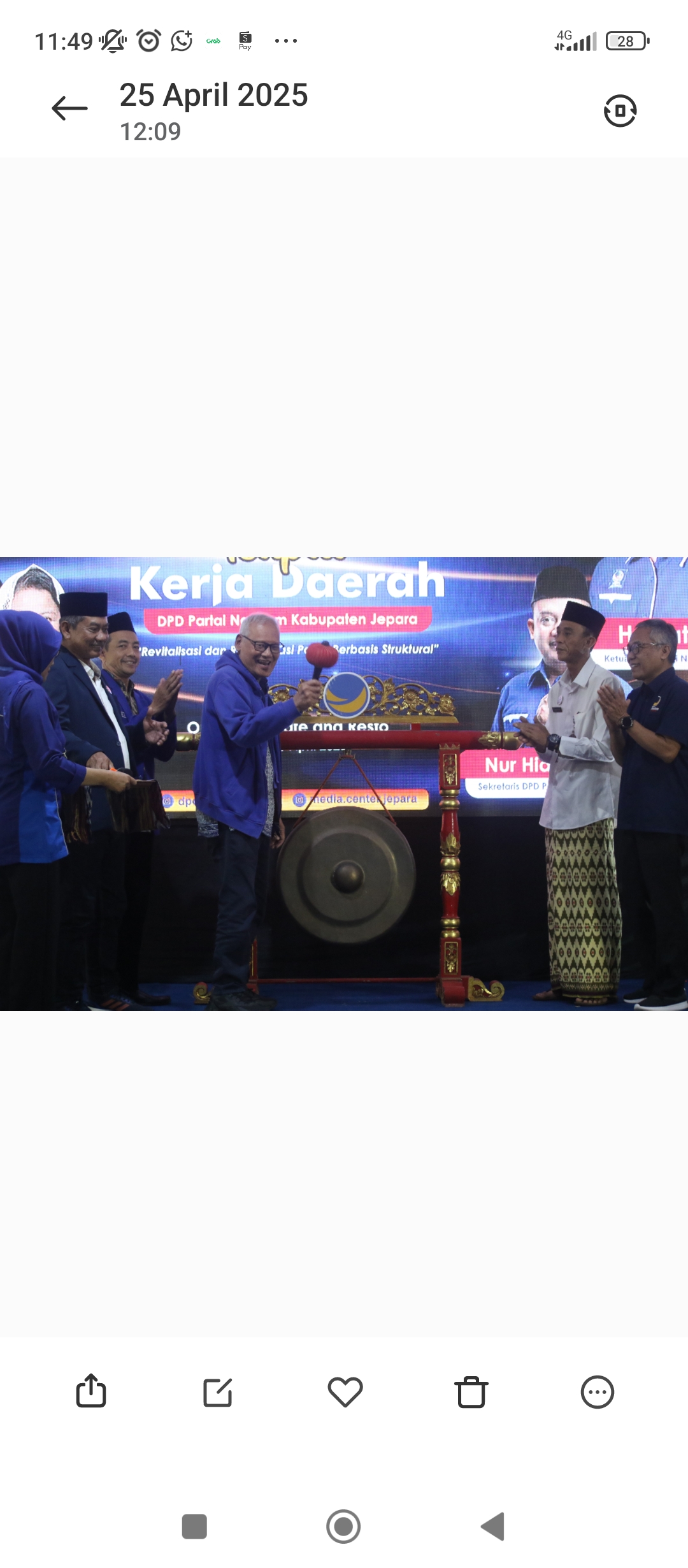 PANASI MESIN: Anggota Dewan Pertimbangan Partai Nasdem Saur Hutabarat membuka Rakerda DPD Partai Nasdem Jepara kemarin.