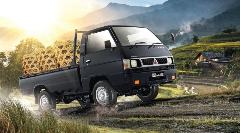 Mitsubishi L300