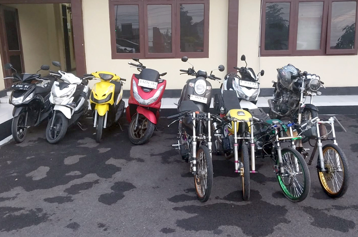 ANGKUT: Motor pelaku balap liar yang diamankan di Mapolres Blora.