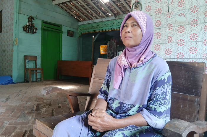 MEMPRIHATINKAN: Parsiyem, 65 warga RT 1 RW 1 Desa Karangtalun, Kecamatan Banjarejo, Kabupaten Blora.