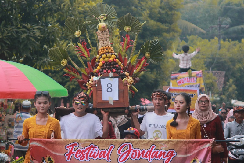 RAMAI: Festival jondang Desa Kawak, Pakis Aji Kamis, (5/8).